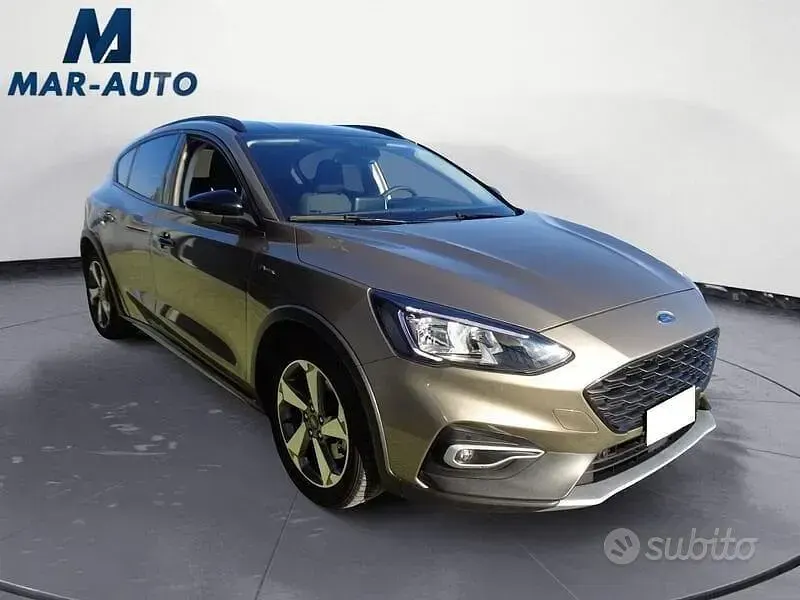 Usata Ford Focus Active 125 CV (91 kW) 2019 Bronzo Berlina