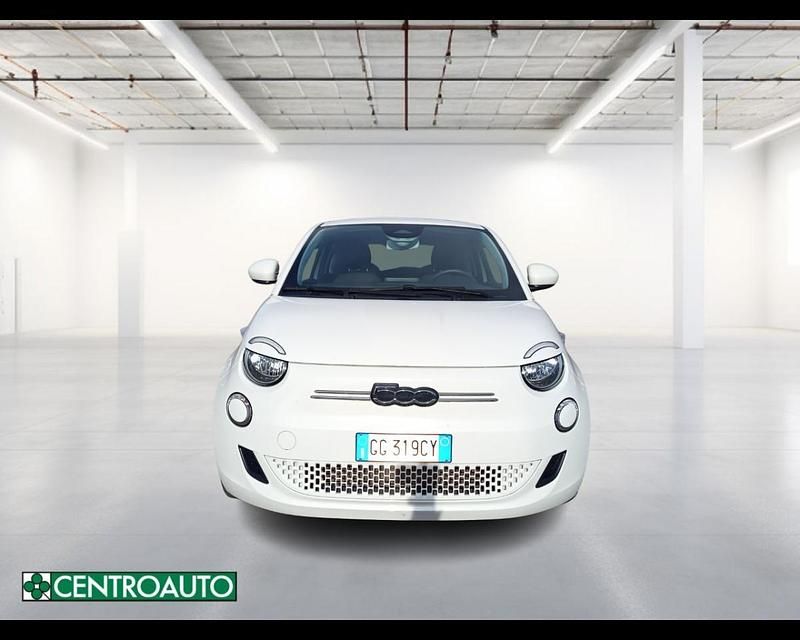 Usata Fiat 500e Passion 42 kW (58 CV) 2021 Bianco Utilitaria