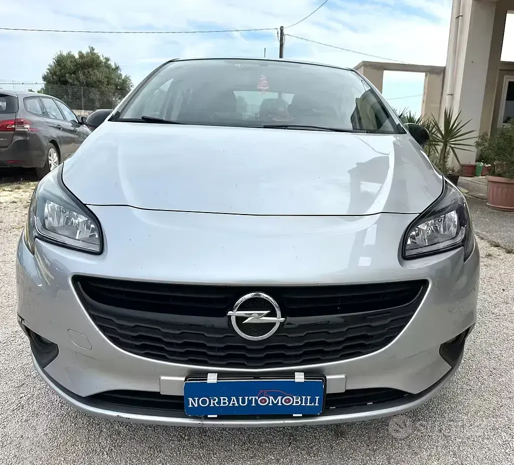 Usata Opel Corsa Edition 90 CV (66 kW) 2019 Grigio Utilitaria