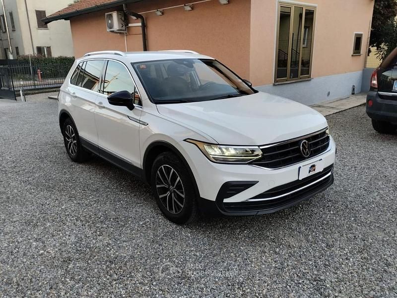 Usata VW Tiguan Elegance 150 CV (110 kW) 2021 Bianco SUV