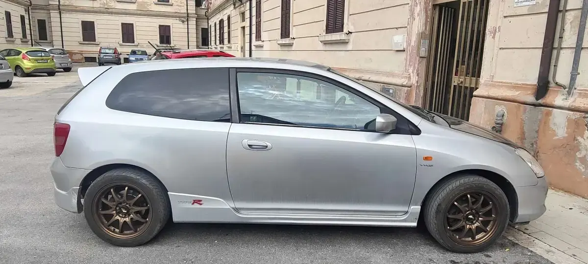 Usata Honda Civic ES 110 CV (80 kW) 2002 Berlina