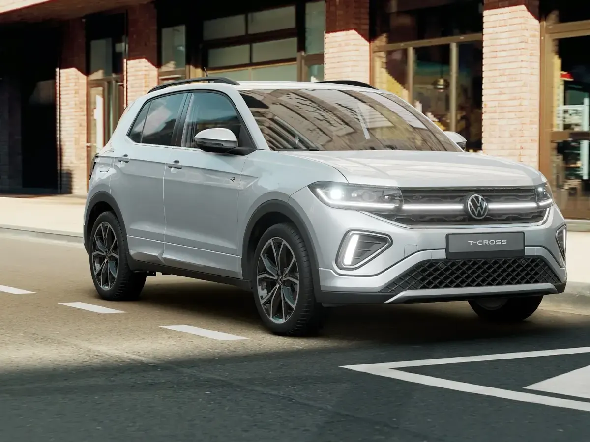 Nuova VW T-Cross R-line Plus 116 CV (85 kW) 2026 Reflex silver metallizzato SUV