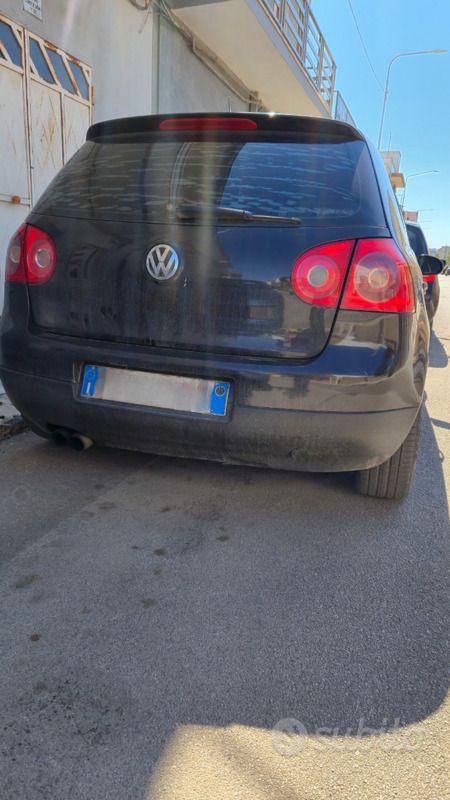 Usata 2007 VW Golf V GTD Tre volumi | 1200 € - Immagine 1/4