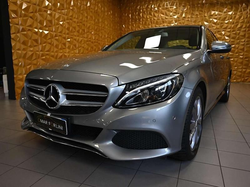 Usata Mercedes C220 170 CV (125 kW) 2015 Grigio Berlina