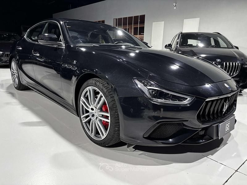 Usata Maserati Ghibli 430 CV (316 kW) 2022 Nero ribelle Berlina