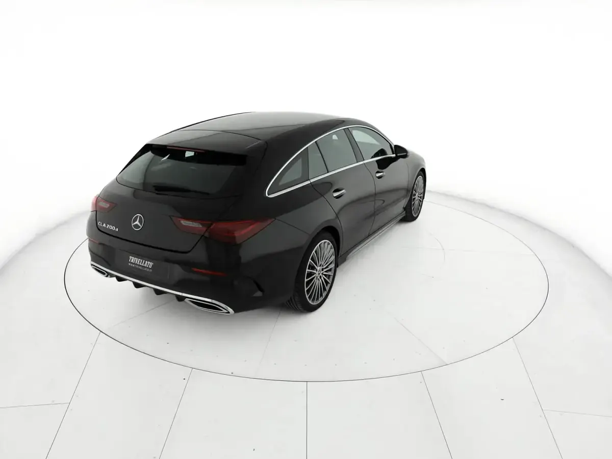 Usata Mercedes CLA200 Advanced Plus 150 CV (110 kW) 2025 Nero cosmo metallizzato Station wagon
