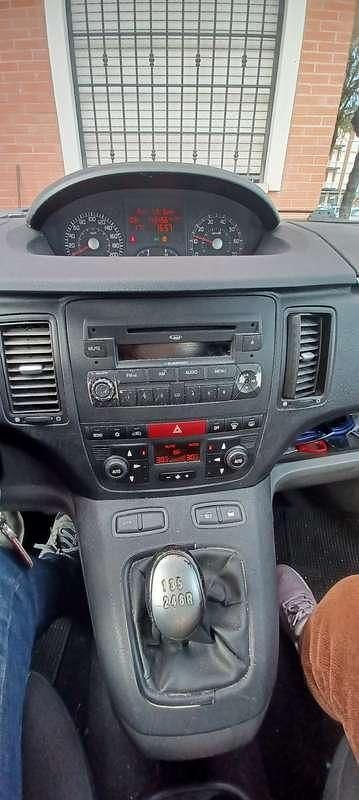 Usata Fiat Idea Emotion 95 CV (69 kW) 2007 Bianco Monovolume