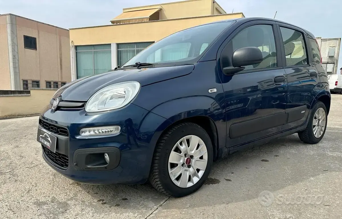 Usata Fiat Panda Pop 69 CV (50 kW) 2017 Blu Utilitaria