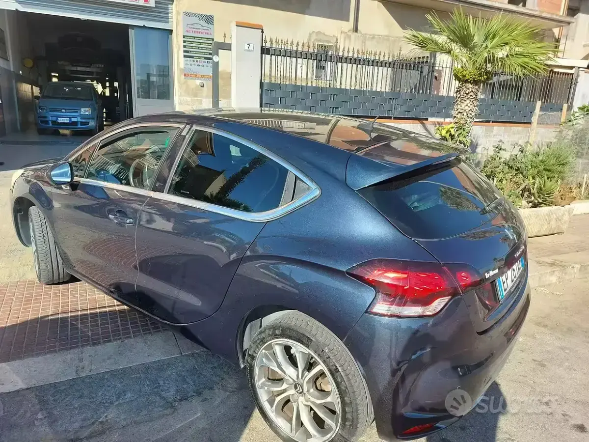 Usata Citroën DS4 111 CV (81 kW) 2013 Blu Utilitaria