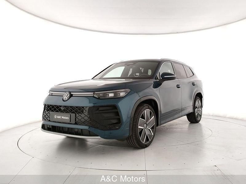 Blu Nuova 2025 VW Tayron R-line SUV | 66.485 € (Cara) - Immagine 1/4