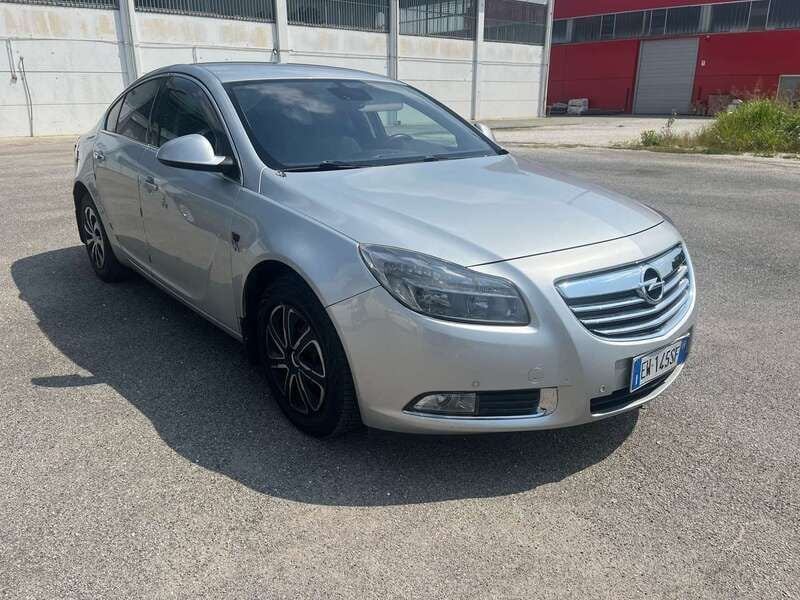 Usata Opel Insignia Cosmo 160 CV (117 kW) 2014 Grigio Berlina