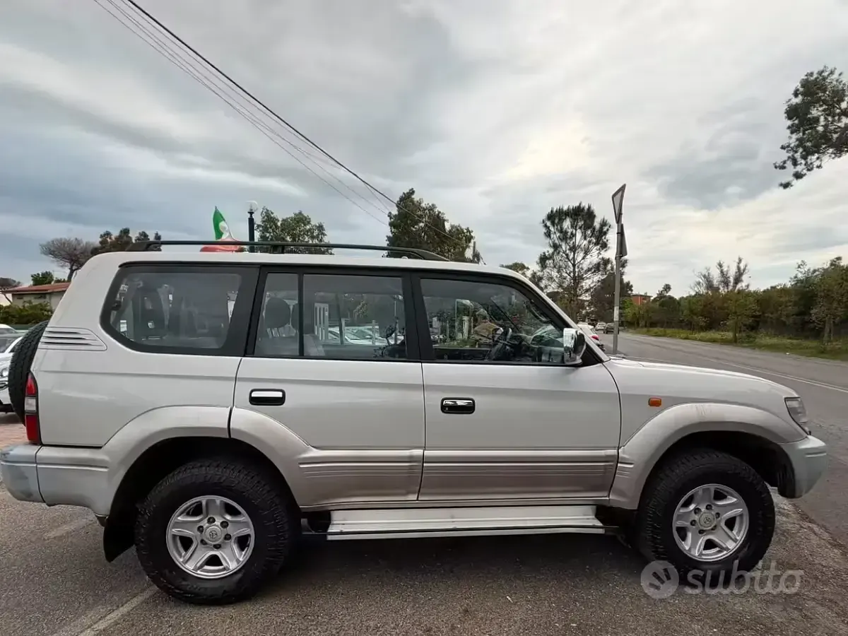 Usata Toyota Land Cruiser 125 CV (91 kW) 1998 SUV