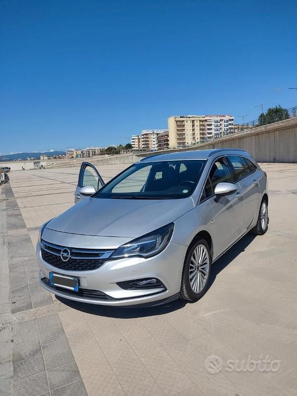 Usata Opel Astra 110 CV (80 kW) 2017 Grigio Station wagon