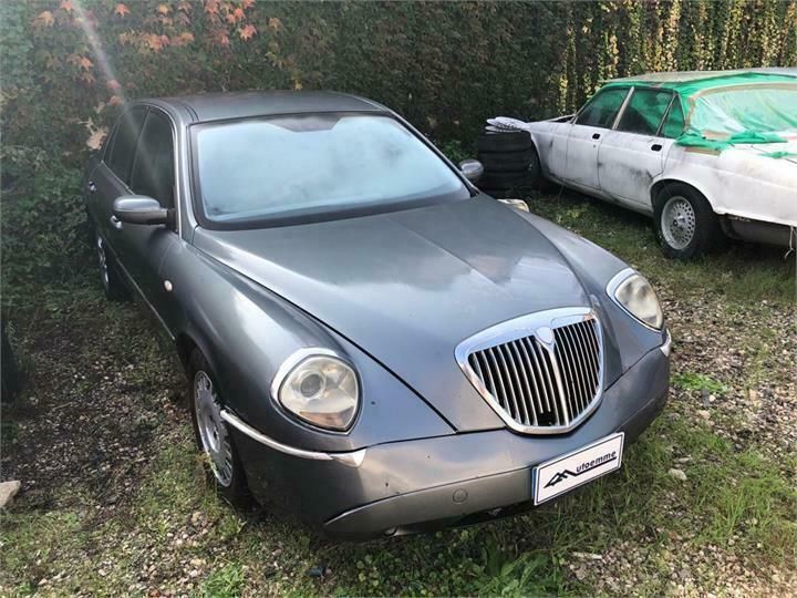 Lancia thesis usata campania 06 picture