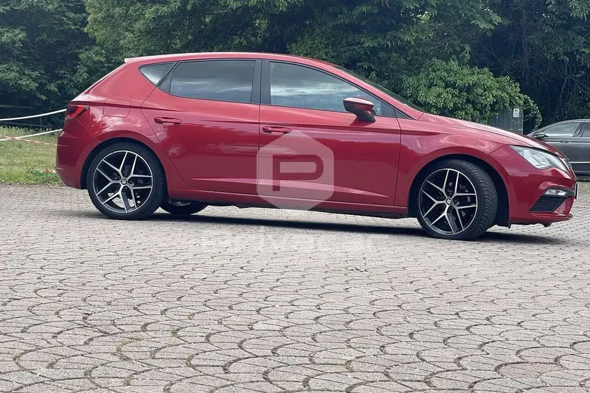 Usata Seat Leon FR 131 CV (96 kW) 2019 Rosso Berlina