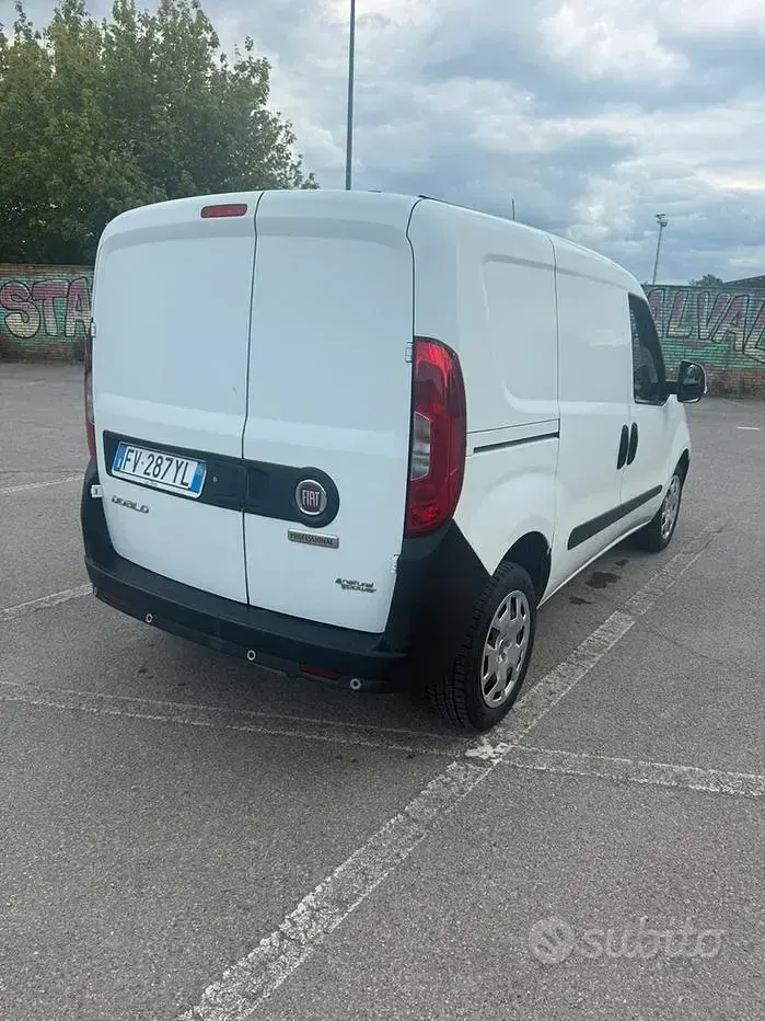 Usata Fiat Doblò 120 CV (88 kW) 2019 Monovolume