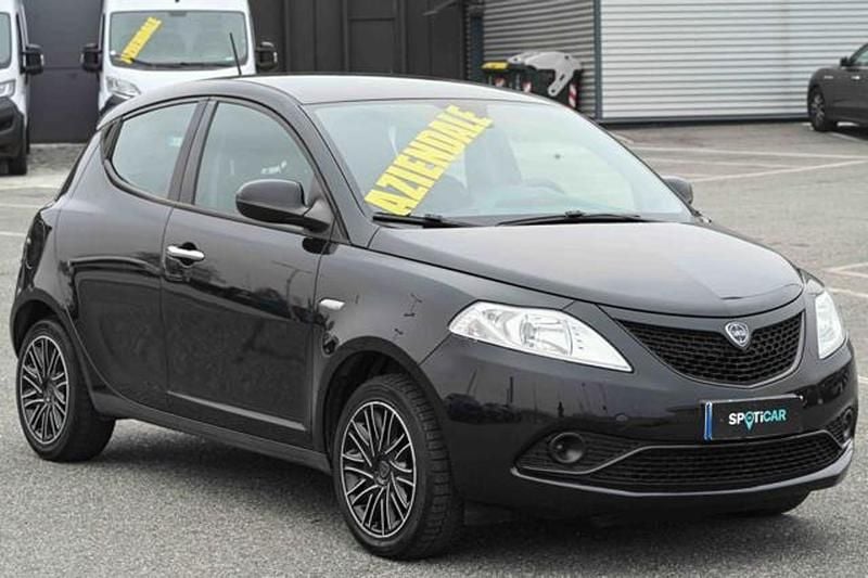 Usata Lancia Ypsilon S 69 CV (50 kW) 2020 Nero Utilitaria