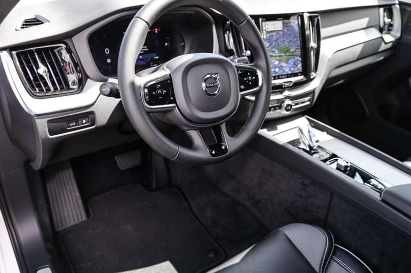 Usata Volvo XC60 Plus 455 CV (334 kW) 2023 Bianco SUV