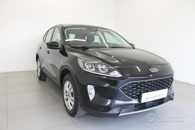 Usata Ford Kuga 120 CV (88 kW) 2020 Viola SUV