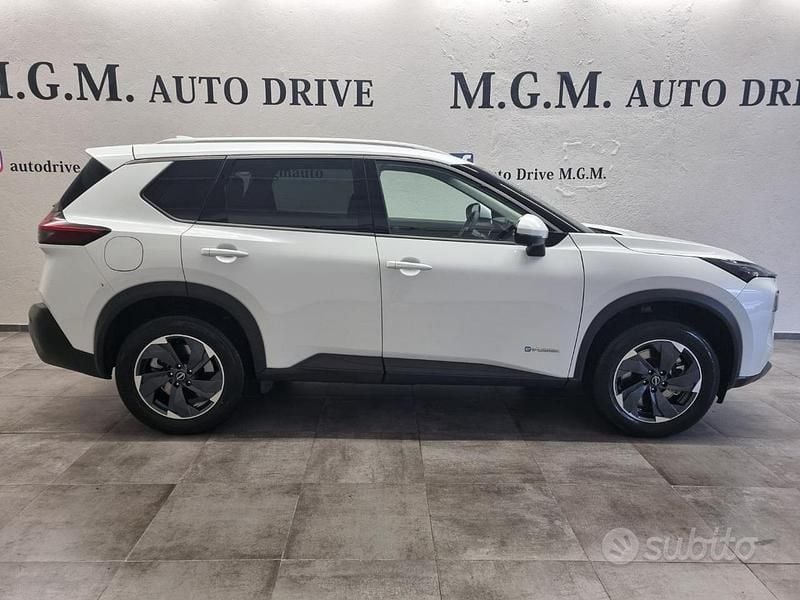 Usata Nissan X-Trail N-Connecta 213 CV (156 kW) 2025 Bianco SUV