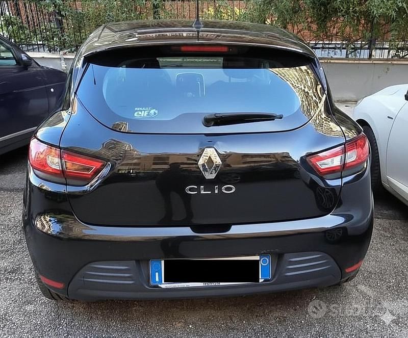Usata Renault Clio IV Authentique 75 CV (55 kW) 2017 Nero Berlina