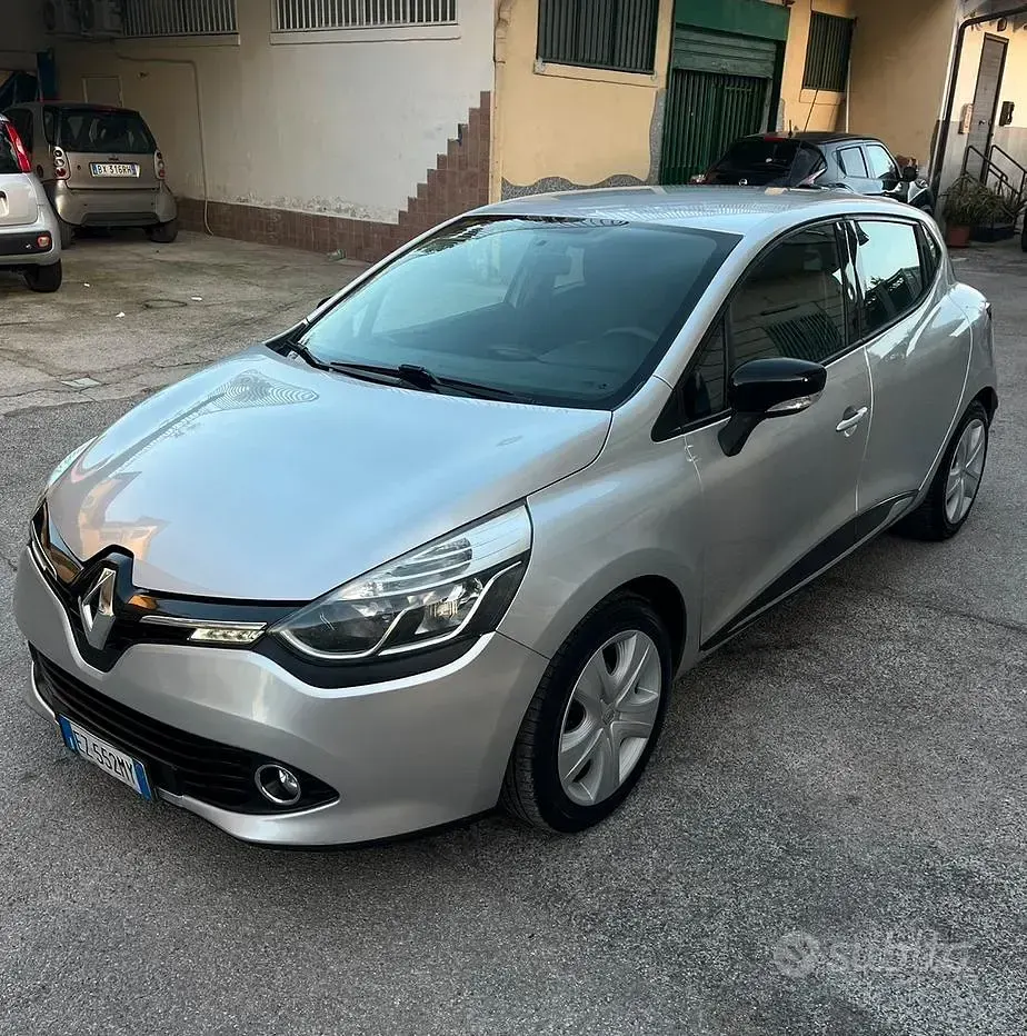 Usata Renault Clio IV 75 CV (55 kW) 2015 Grigio Berlina