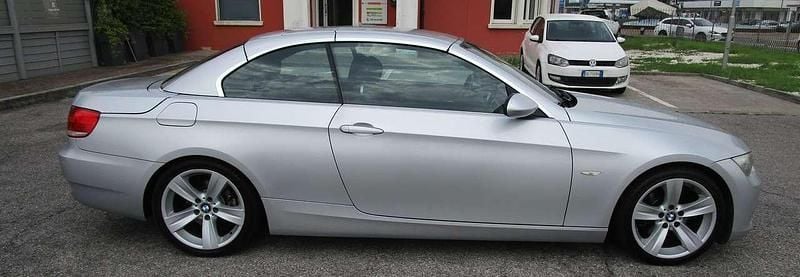 Usata BMW 320 Cabriolet 170 CV (125 kW) 2009 Argento Cabrio