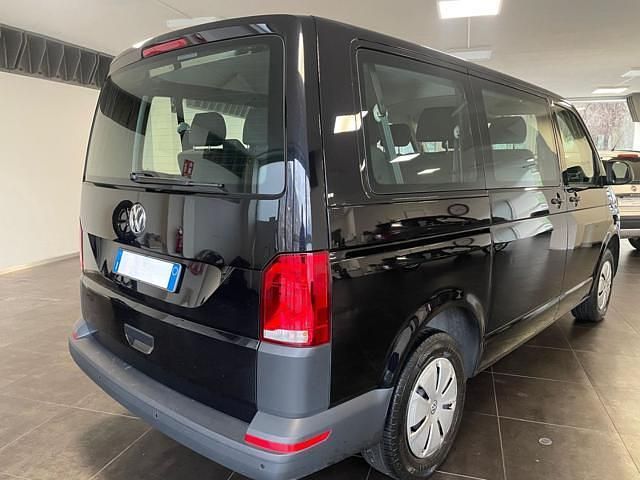 Usata VW Caravelle Trendline 150 CV (110 kW) 2022 Nero Monovolume