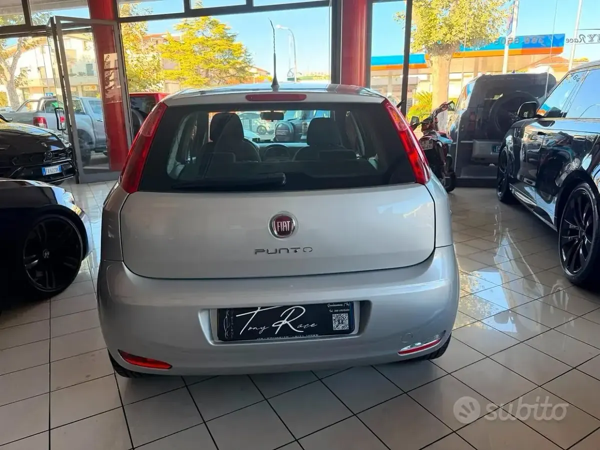Usata Fiat Punto Evo 69 CV (50 kW) 2016 Grigio Utilitaria