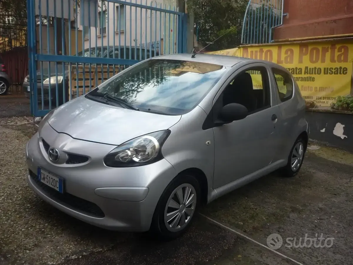Usata Toyota Aygo Sol 68 CV (50 kW) 2008 Utilitaria