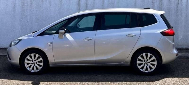Usata Opel Zafira Tourer Cosmo 140 CV (102 kW) 2016 Argento Monovolume