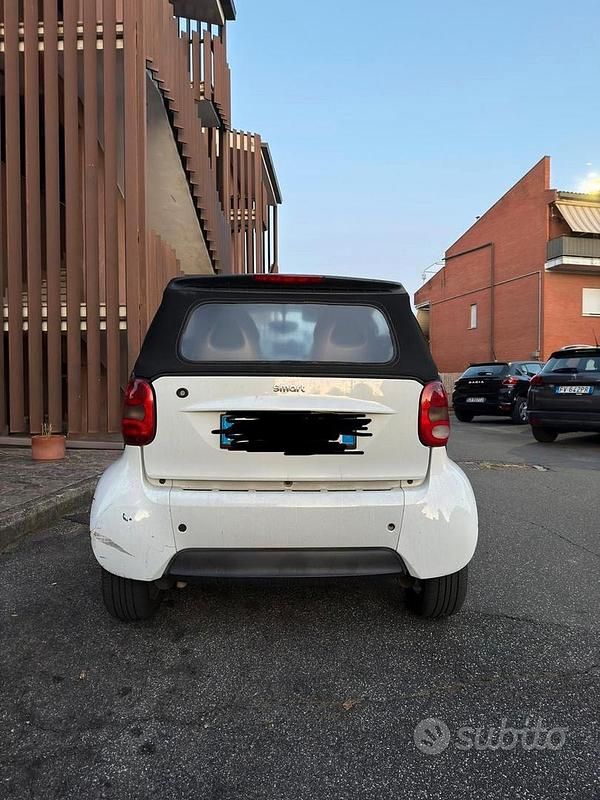 Usata Smart ForTwo Cabrio Pure 61 CV (44 kW) 2004 Bianco Cabrio