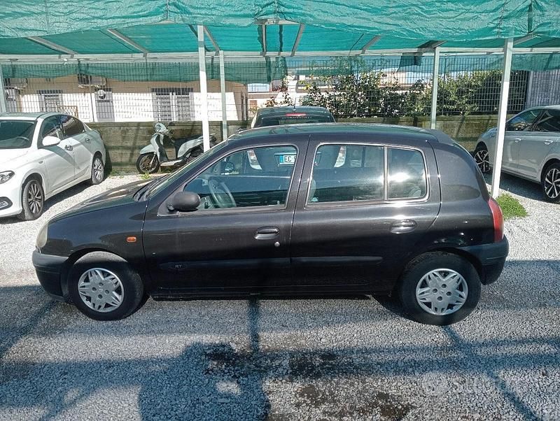 Usata Renault Clio II 1998 Nero Utilitaria
