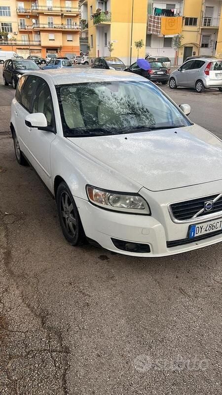 Usata Volvo V50 101 CV (74 kW) 2010 Bianco Station wagon