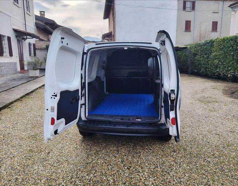 Usata Nissan NV250 116 CV (85 kW) 2020 Bianco Furgone