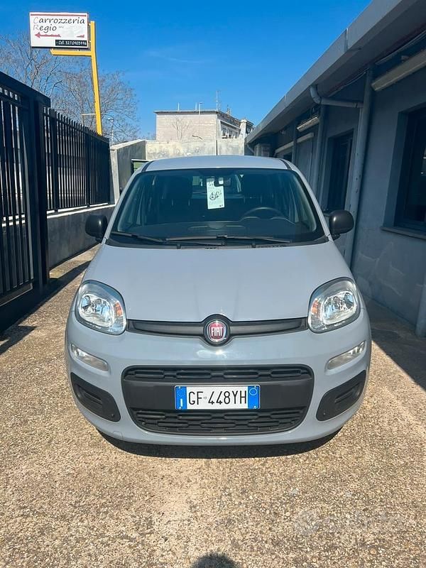Usata Fiat Panda 70 CV (51 kW) 2021 Grigio Utilitaria