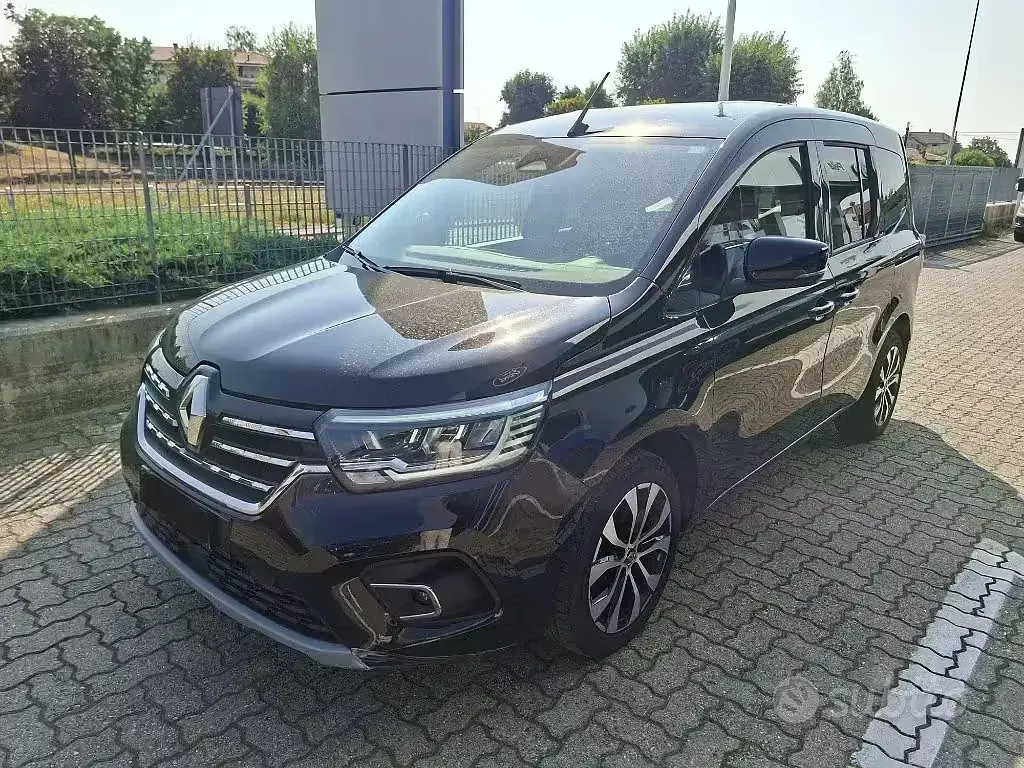 Usata Renault Kangoo Equilibre 102 CV (75 kW) 2022 Nero Monovolume