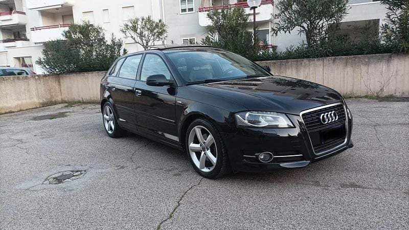 Usata Audi A3 Young 104 CV (76 kW) 2012 Nero Berlina
