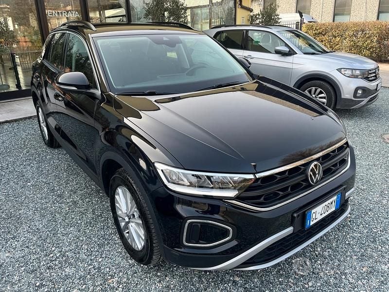 Usata VW T-Roc 150 CV (110 kW) 2022 Nero SUV