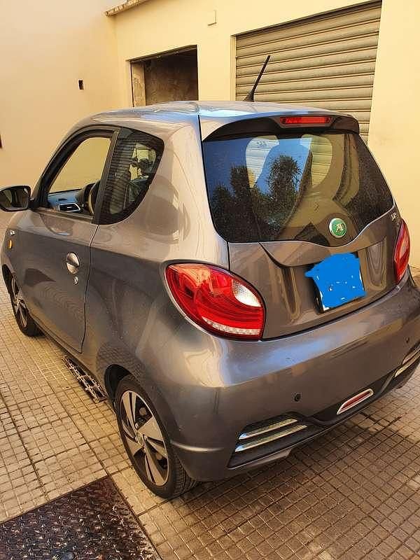 Usata Zhidou D2 14 kW (20 CV) 2018 Grigio Utilitaria