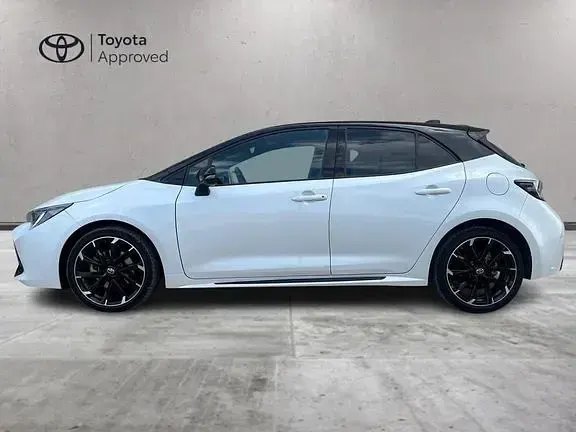 Usata Toyota Corolla Sport 153 CV (112 kW) 2023 Bianco Berlina