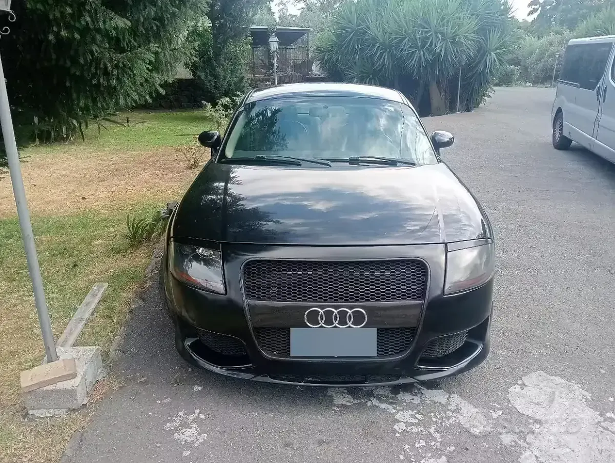 Usata Audi TT 179 CV (131 kW) 1999 Nero Coupé