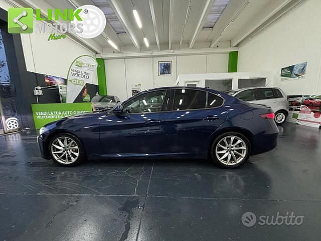 Usata Alfa Romeo Giulia Business 180 CV (132 kW) 2018 Blu Berlina