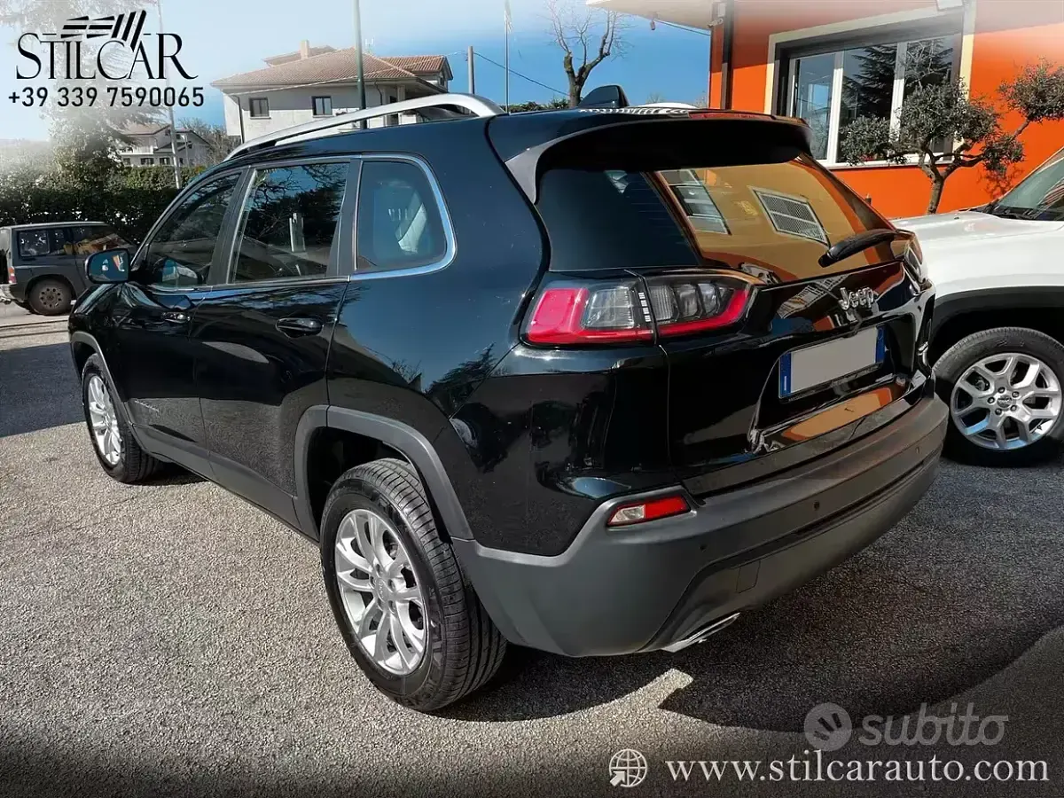 Usata Jeep Cherokee Longitude 194 CV (142 kW) 2019 Nero SUV