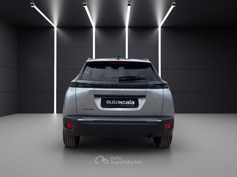Usata Peugeot 2008 Allure 101 CV (74 kW) 2025 Gray SUV