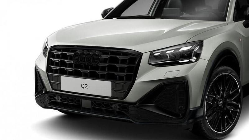 Nuova Audi Q2 150 CV (110 kW) 2026 Argento cavo metallizzato SUV