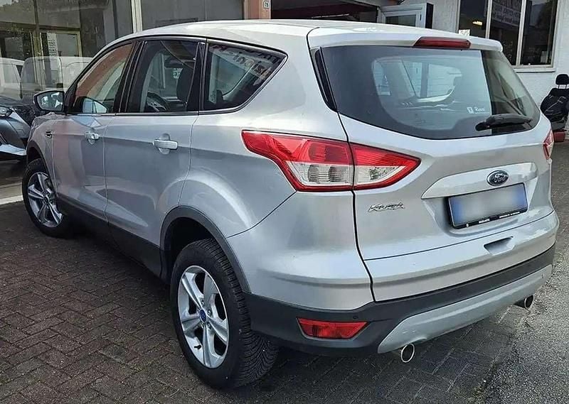 Usata Ford Kuga Titanium 150 CV (110 kW) 2016 Argento SUV