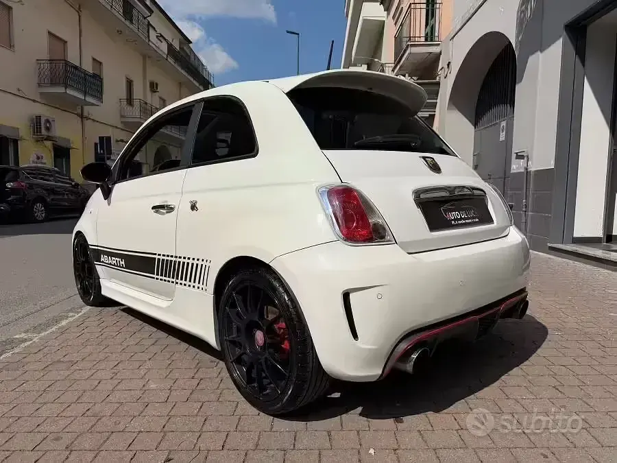 Usata Abarth 500 135 CV (99 kW) 2015 Nero Utilitaria