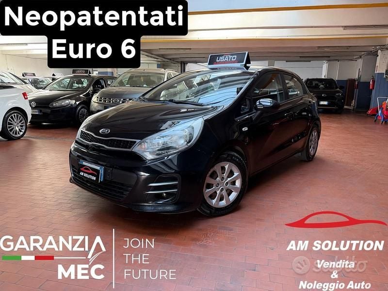 Usata Kia Rio 85 CV (62 kW) 2015 Nero Berlina