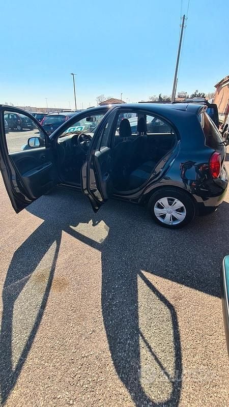 Usata Nissan Micra Visia 80 CV (58 kW) 2016 Nero Utilitaria